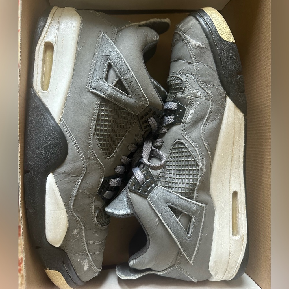 Air Jordan 4 - Retro - Cool gray/ chrome.